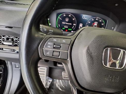 Used 2023 Honda Accord Sport image 16