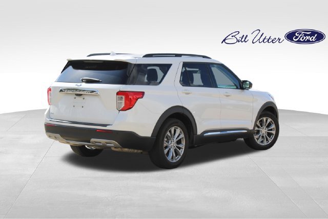 Used 2024 Ford Explorer XLT w/ Equipment Group 202A RWD image 5