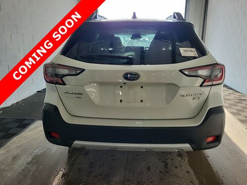 Used 2023 Subaru Outback Limited XT AWD/4WD image 4
