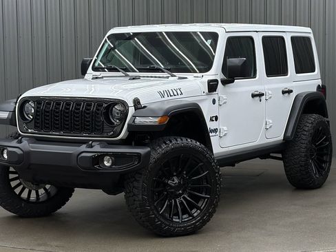 Used 2025 Jeep Wrangler Unlimited Sport S 4xe AWD/4WD image 1