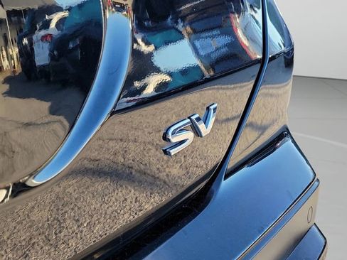 Used 2023 Nissan Kicks SV image 6