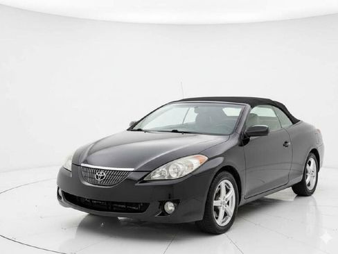 Used 2004 Toyota Solara SE image 1
