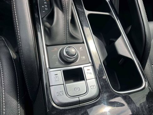 Used 2025 Kia Telluride SX X-Line AWD/4WD image 24