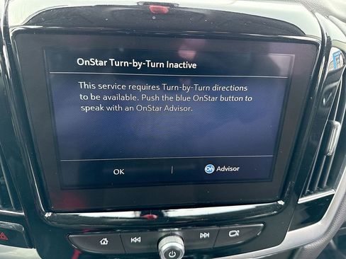 Used 2020 Chevrolet Traverse LT image 18