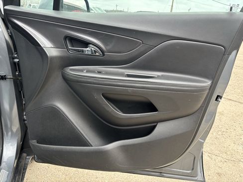 Used 2019 Buick Encore Sport Touring image 27