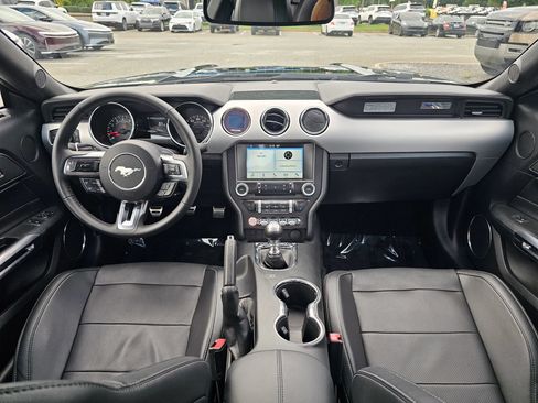 Used 2017 Ford Mustang GT Premium w/ Black Accent Package RWD image 19