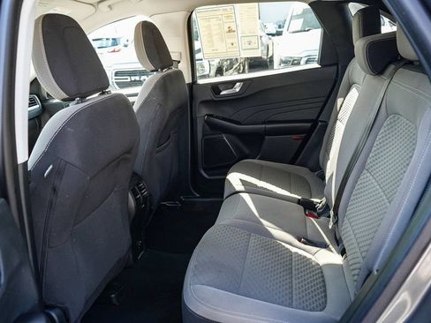 Used 2021 Ford Escape SE FWD image 16