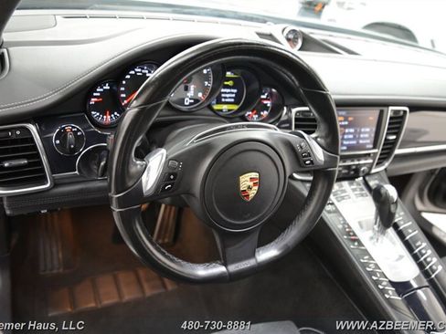 Used 2013 Porsche Panamera GTS image 30