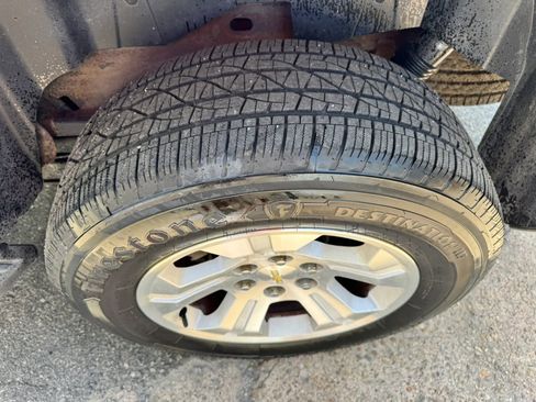 Used 2013 Chevrolet Tahoe LT AWD/4WD image 27