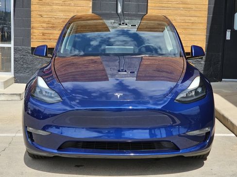 Used 2023 Tesla Model Y Performance AWD/4WD image 8