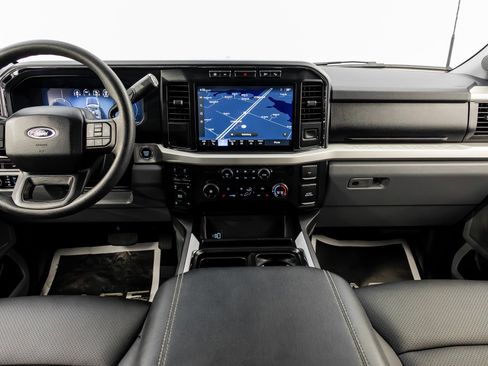 Used 2023 Ford F350 XLT w/ XLT Premium Package AWD/4WD image 38