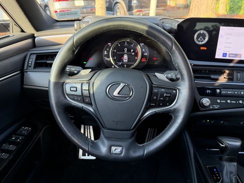 Certified 2023 Lexus ES 350 F Sport w/ Accessory Package (Z2) FWD image 33