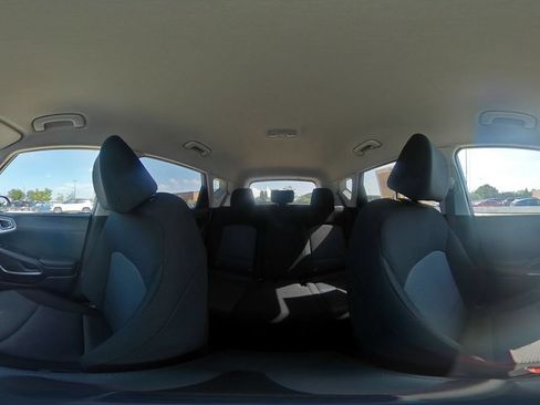 Used 2025 Kia Soul LX w/ LX Technology Package FWD image 40