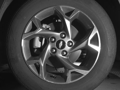 Used 2025 Chevrolet Trax LT FWD image 12