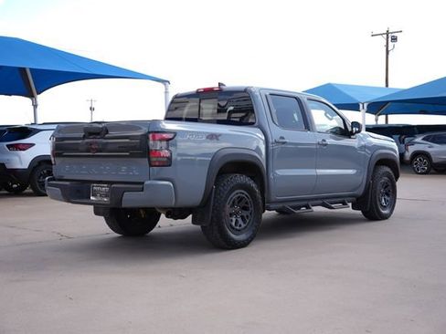 Used 2025 Nissan Frontier PRO-4X AWD/4WD image 3