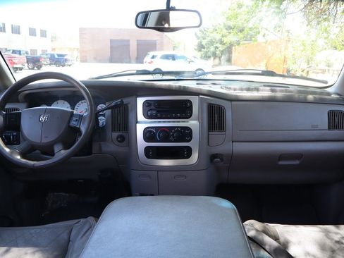 Used 2005 Dodge Ram 2500 Truck SLT image 16