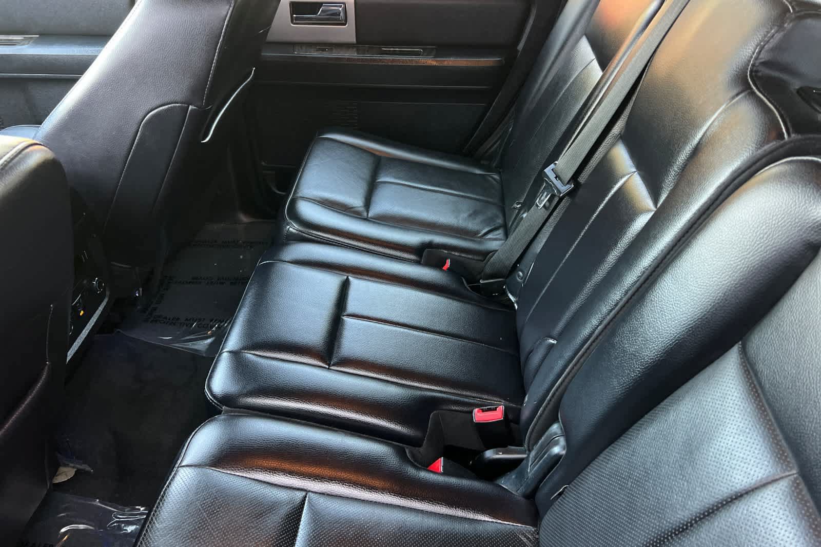 Used 2017 Ford Expedition Limited RWD image 4