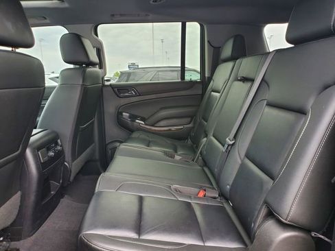 Used 2020 Chevrolet Suburban LT w/ Luxury Package AWD/4WD image 25