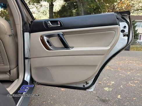 Used 2007 Subaru Outback 2.5i image 19