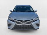 Used 2019 Toyota Camry SE image 2