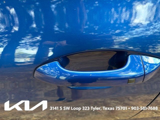 Used 2022 Kia K5 GT-Line FWD image 6