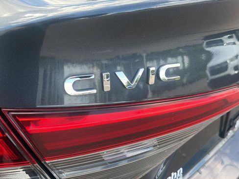 Used 2023 Honda Civic Touring image 11