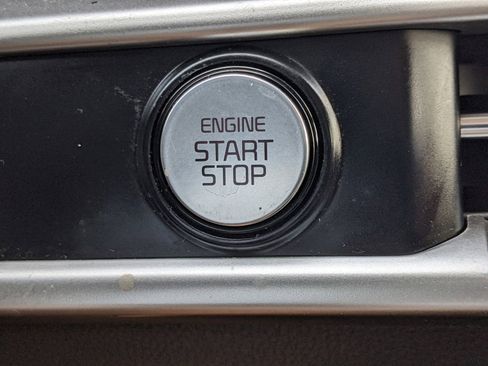 Used 2022 Kia K5 LXS image 23