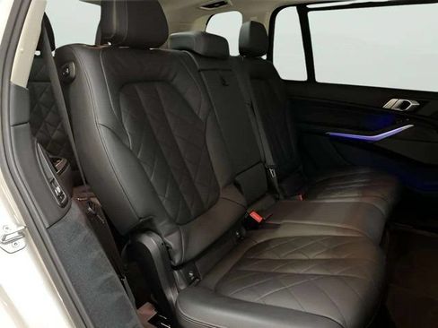 Used 2025 BMW X7 xDrive40i AWD/4WD image 80