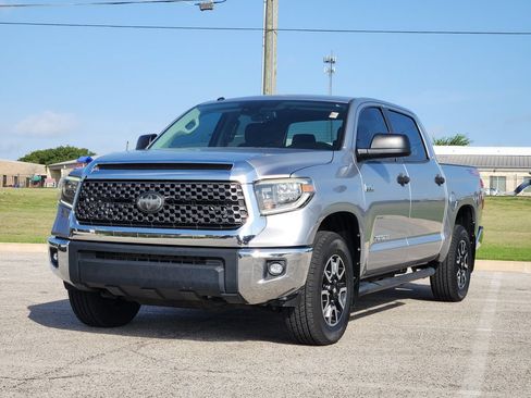 Used 2018 Toyota Tundra SR5 w/ TRD Off Road Package AWD/4WD image 2