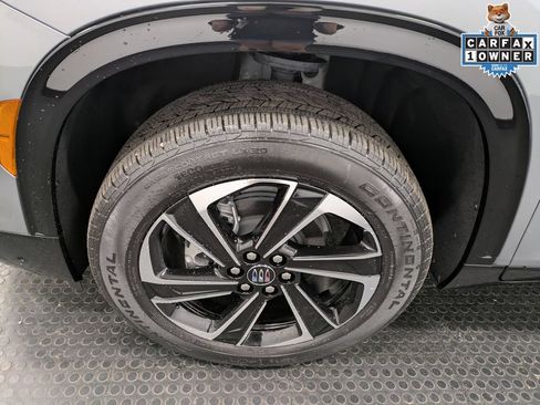 Used 2025 Buick Enclave Sport Touring AWD/4WD image 7