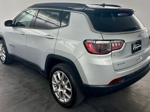 Used 2025 Jeep Compass Limited AWD/4WD image 6