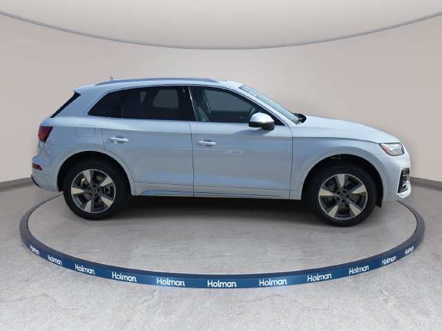 Used 2023 Audi Q5 Premium AWD/4WD image 5