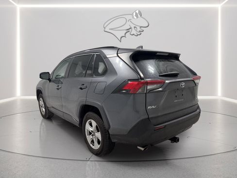 Used 2019 Toyota RAV4 XLE image 4