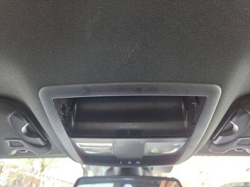 Used 2023 Dodge Challenger R/T image 12