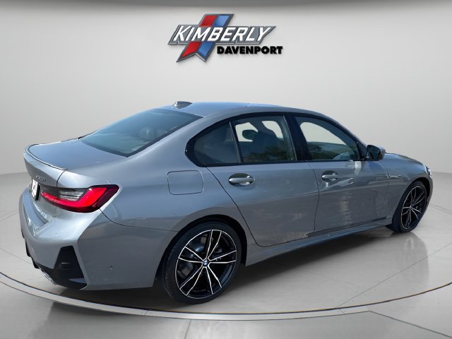 Certified 2023 BMW 330i xDrive Sedan w/ M Sport Package AWD/4WD image 5