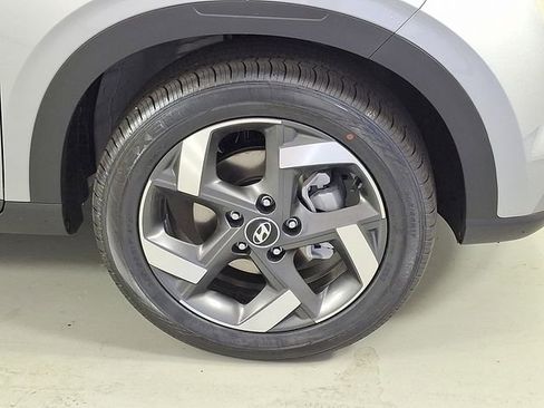 New 2026 Hyundai Venue SEL FWD image 7