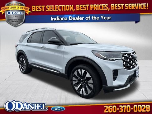 Used 2025 Ford Explorer Platinum w/ LUX Leather Package AWD/4WD image 1