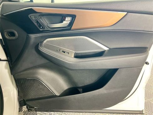 Used 2022 Acura MDX SH-AWD w/ Technology Package image 31
