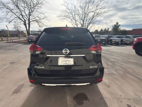 Used 2020 Nissan Rogue SV image 6