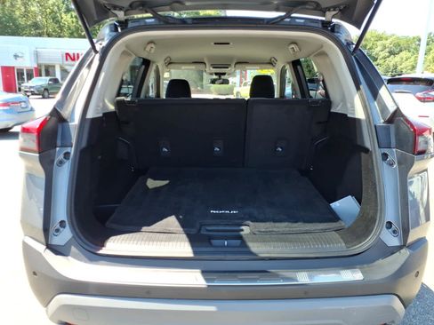 Certified 2021 Nissan Rogue SV AWD/4WD image 16