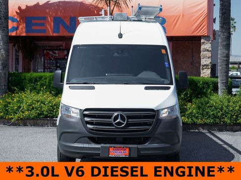 Used 2019 Mercedes-Benz Sprinter 170 Cargo image 3