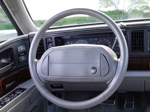 Used 1993 Buick Park Avenue Ultra FWD image 77