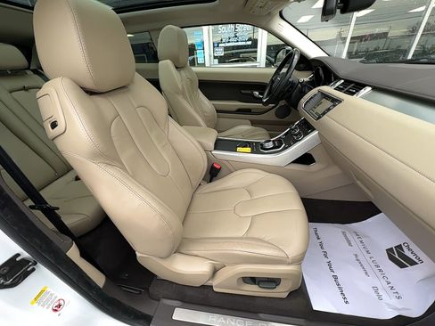 Used 2015 Land Rover Range Rover Evoque Pure Plus image 22