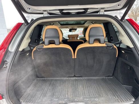 Used 2016 Volvo XC90 T6 Momentum w/ Momentum Plus Package image 10