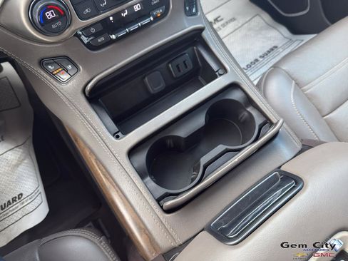 Used 2018 GMC Yukon XL Denali w/ Open Road Package image 27