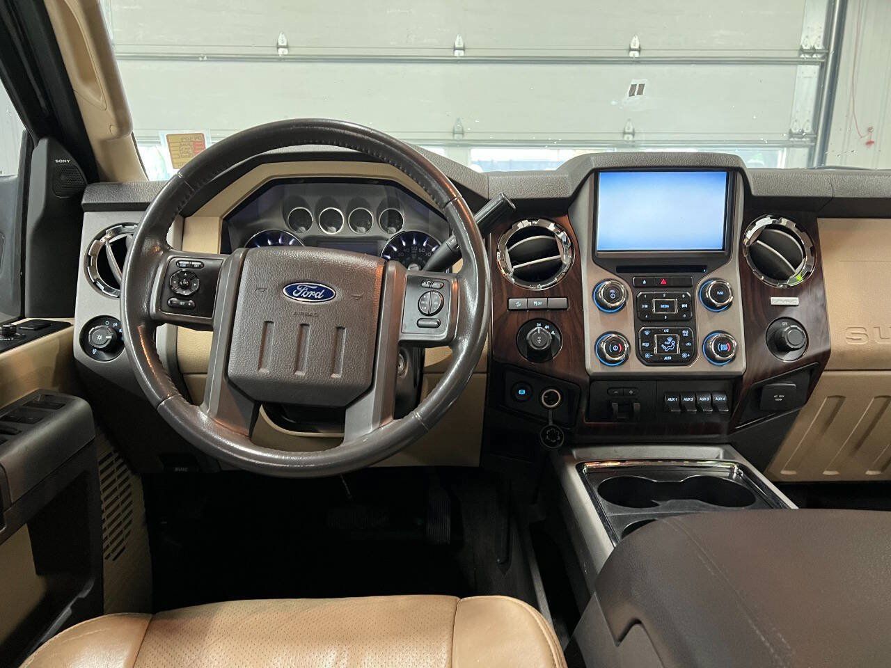 Used 2016 Ford F250 Lariat w/ Lariat Interior Package AWD/4WD image 8