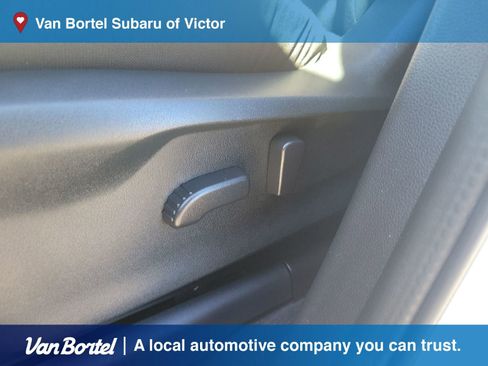 Used 2022 Subaru Ascent Premium image 15