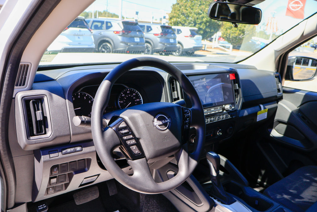 New 2027 Nissan Frontier S w/ Tow Package RWD image 6