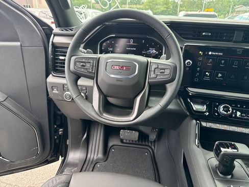 New 2026 GMC Sierra 1500 AT4 w/ AT4 Premium Package AWD/4WD image 16