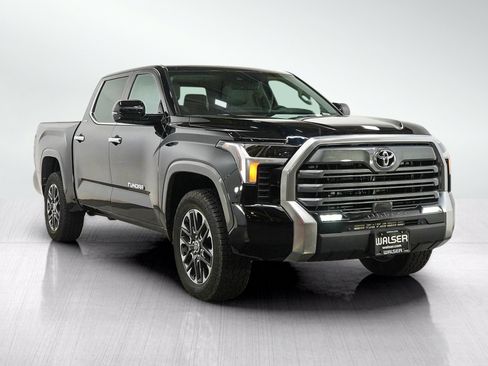 Used 2023 Toyota Tundra Limited w/ Power Package AWD/4WD image 7